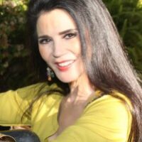 Gifting Women on Fearless Fabulous You! Dec 15